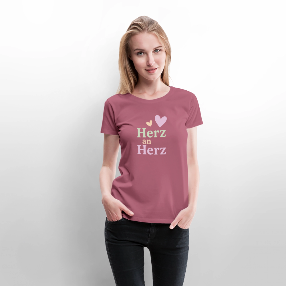 Frauen Premium T-Shirt "Herz an Herz" - Mauve