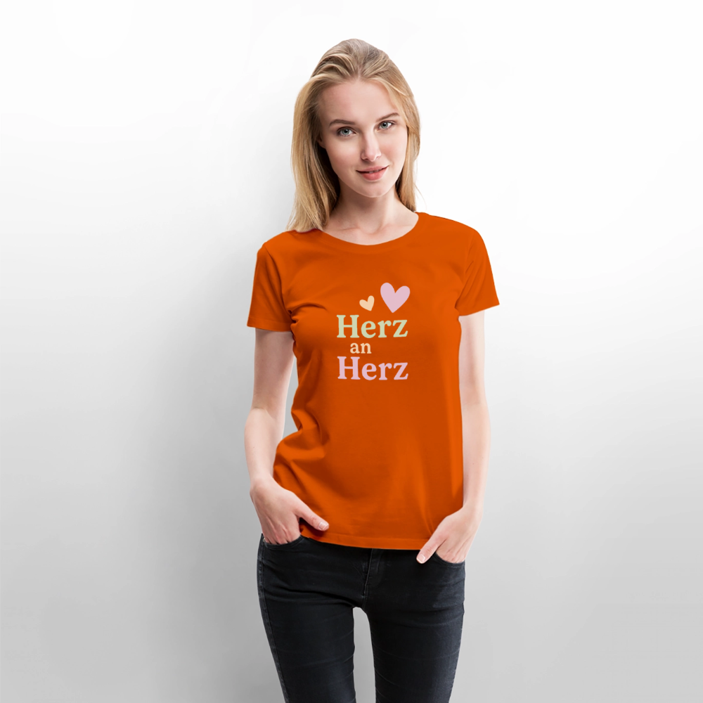 Frauen Premium T-Shirt "Herz an Herz" - Orange 